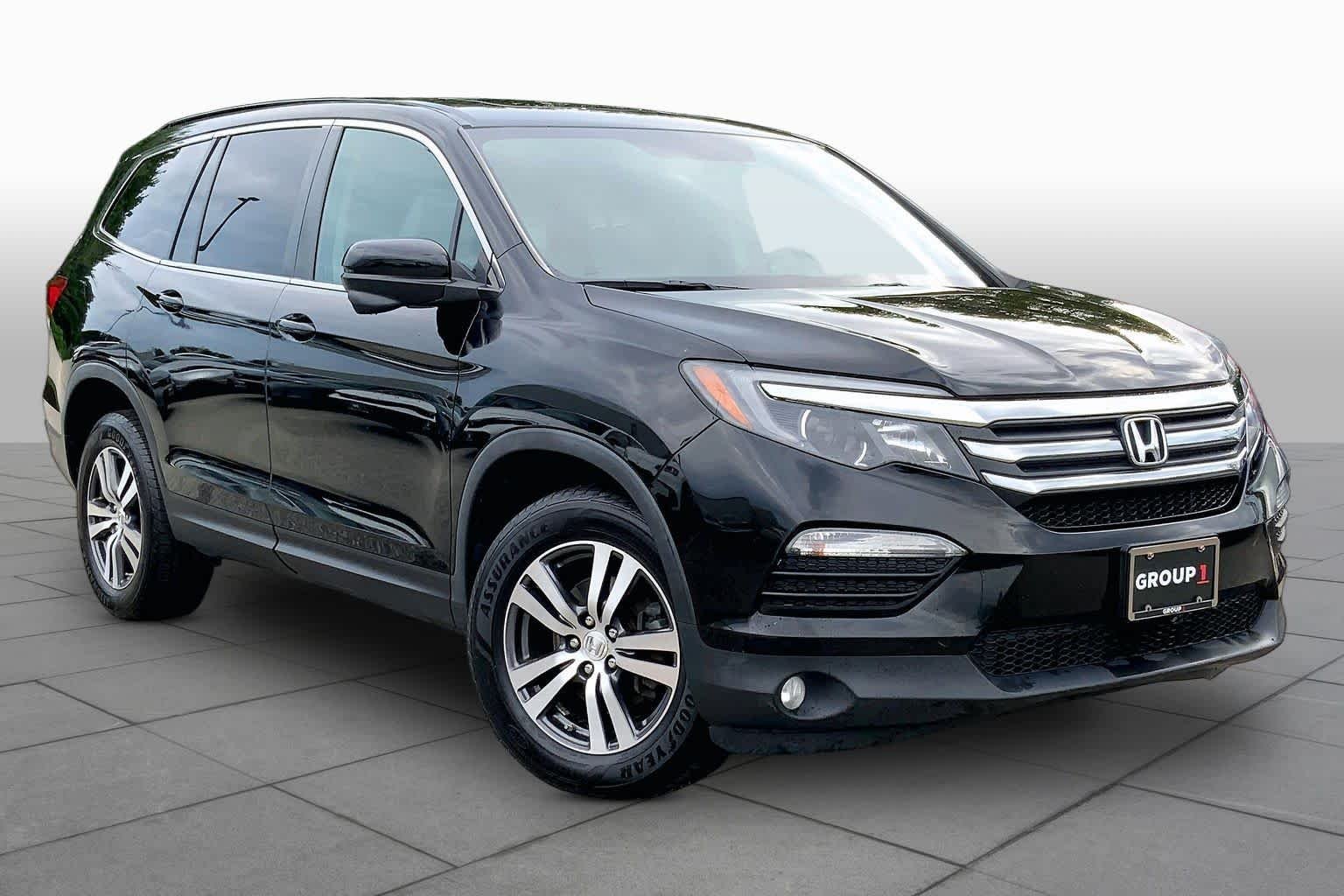 Used 2018 Crystal Black Pearl Honda EX-L image 3