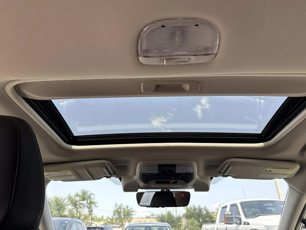 Used 2019 Gray Subaru 2.0i Limited image 21
