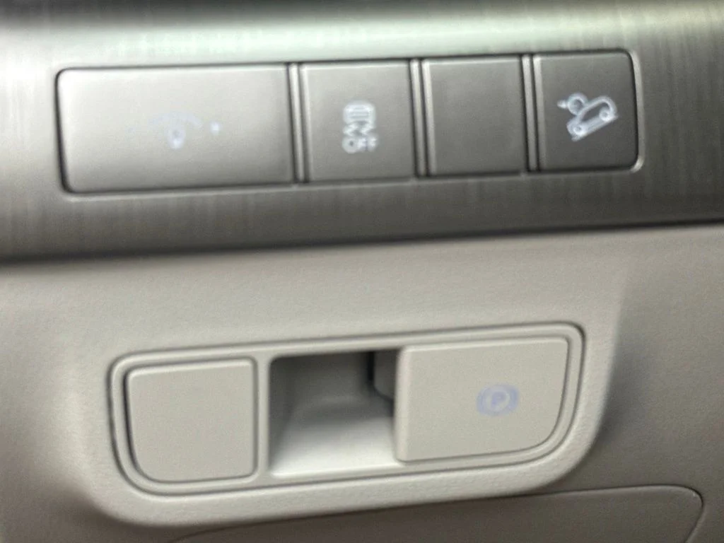 New 2027 Cyber Gray Metallic Hyundai SEL Sport image 23