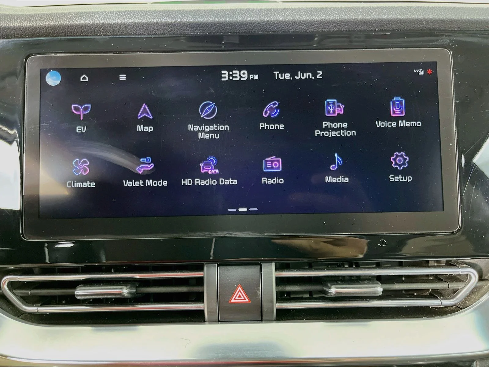 Used 2022 Gray Kia EX image 18