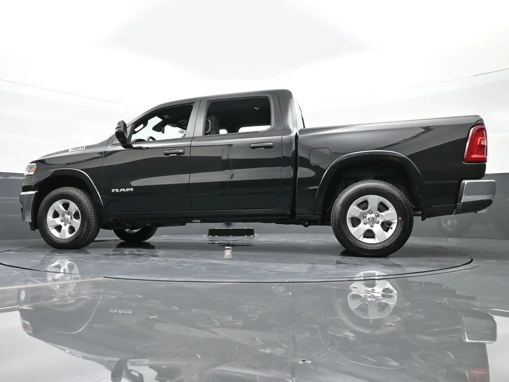 Used 2025 Diamond Black Crystal Pearlcoat Ram Big Horn/Lone Star image 47