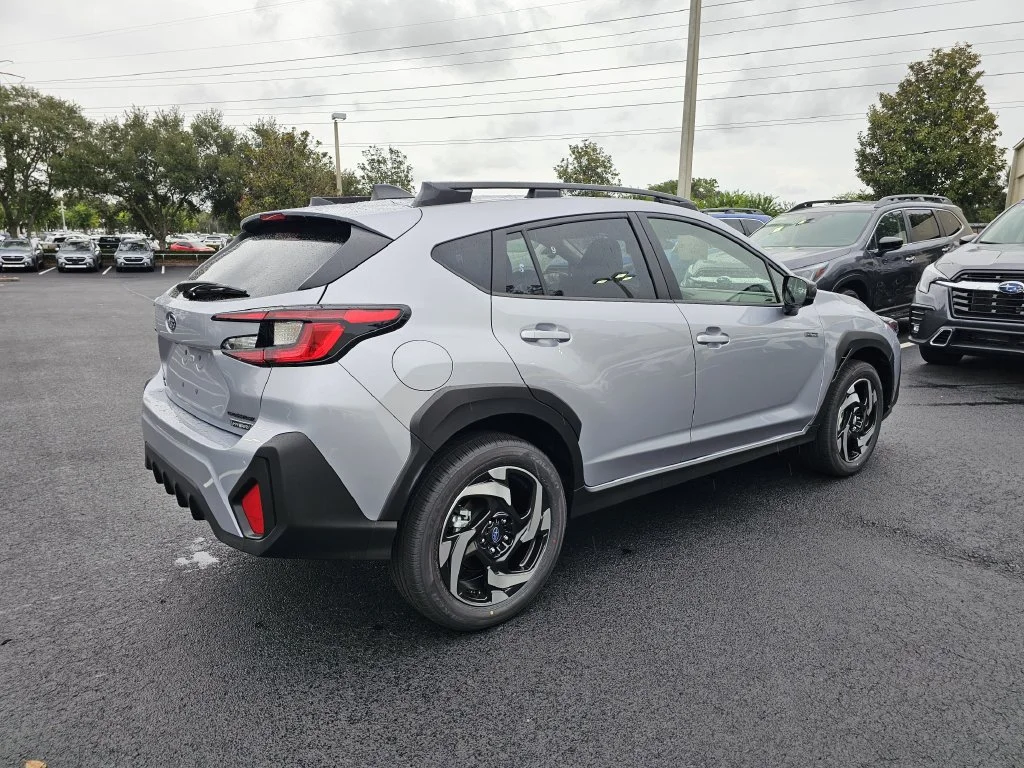 New 2026 ICE SILVER METALLIC Subaru Limited Hybrid image 3