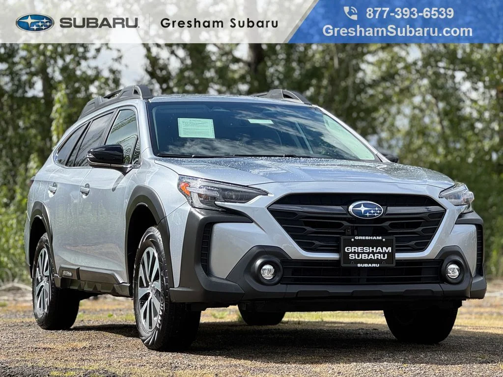 2025 Subaru Outback Premium's photo