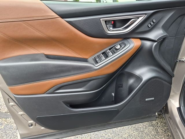 Used 2022 Brown Subaru Touring image 13