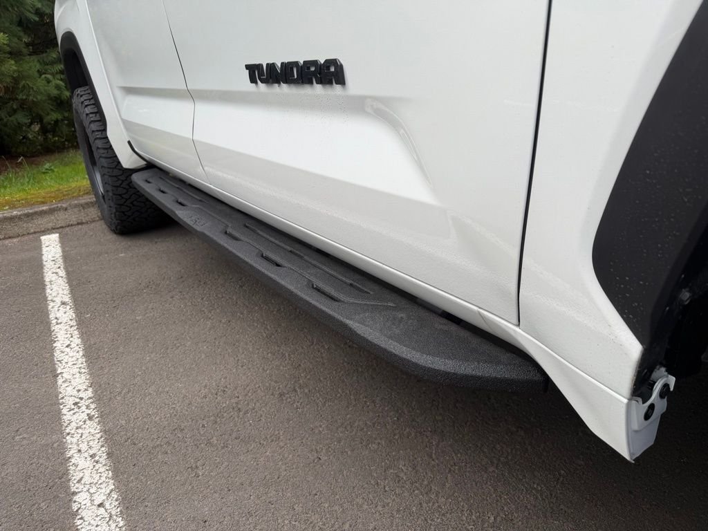 2026 Toyota Tundra Limited - Photo 9