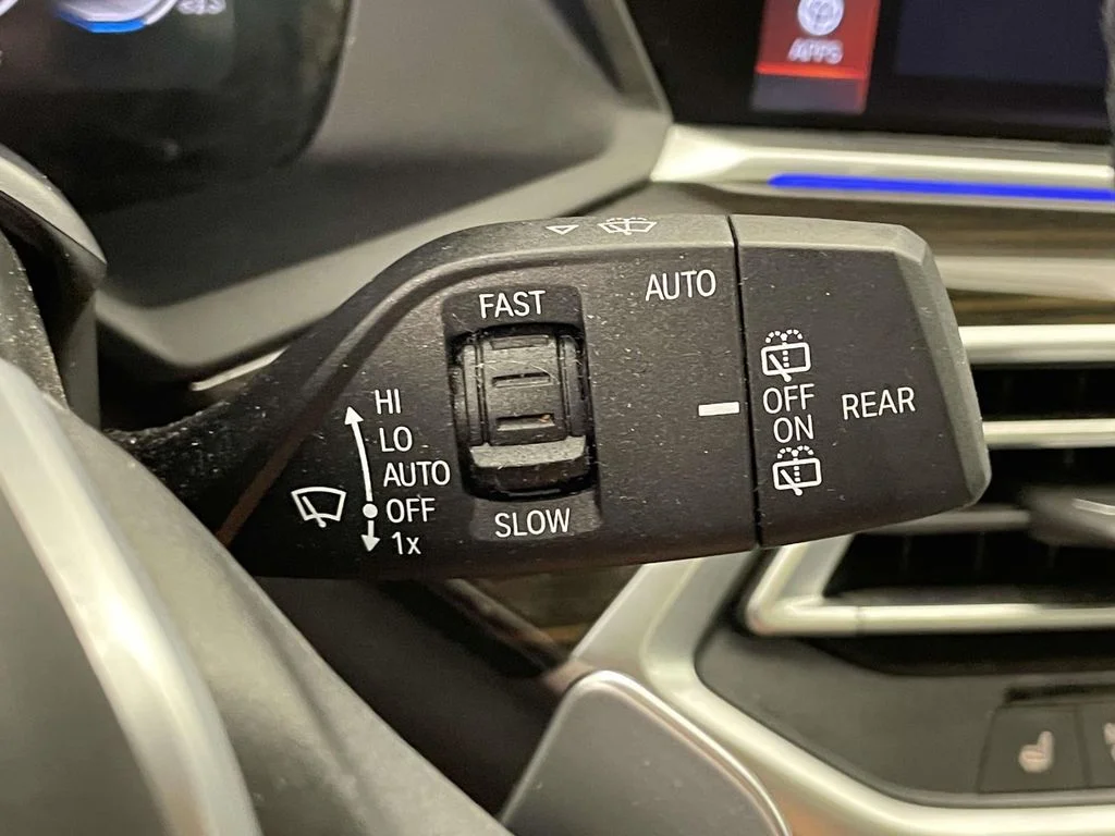 Used 2020 White BMW xDrive40i image 37