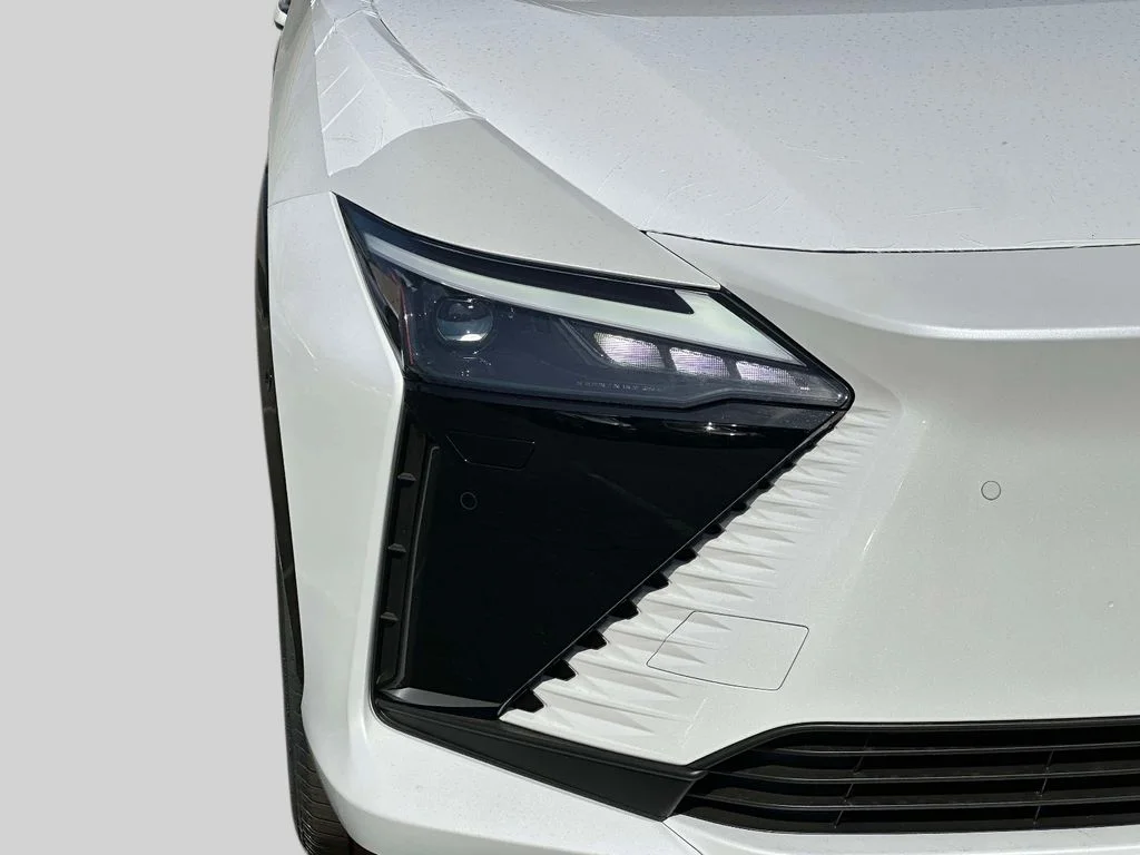 2026 Lexus RZ Premium - Photo 8