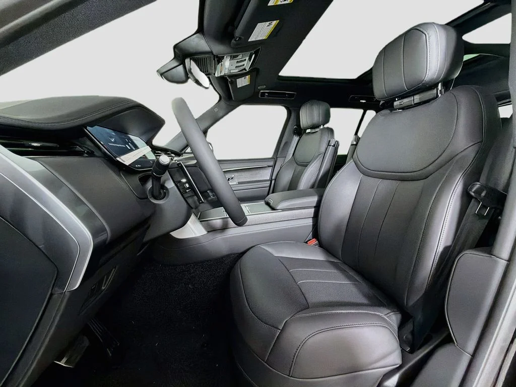 New 2026 Santorini Black Land Rover SE image 22