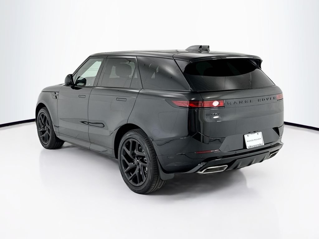 New 2026 Santorini Black Land Rover Dynamic SE image 7