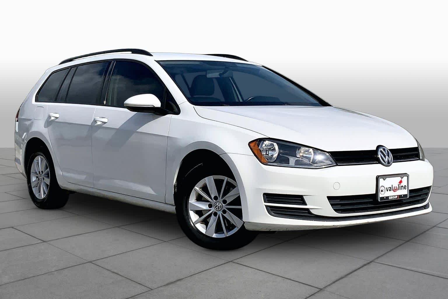Used 2015 Pure White Volkswagen TSI S image 3
