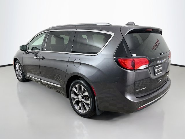 Used 2020 Gray Chrysler Limited image 5