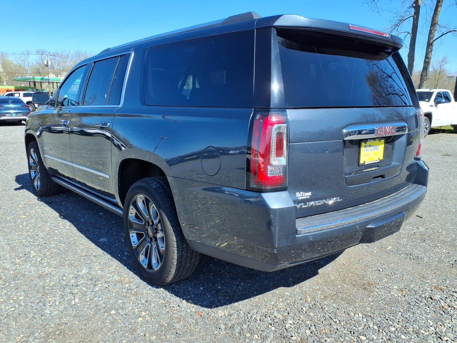 Used 2020 Dark Sky Metallic GMC Denali image 3
