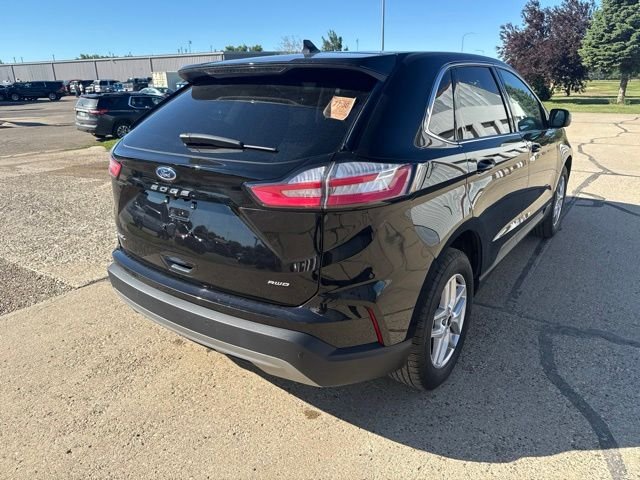Used 2023 Black Ford SEL image 10