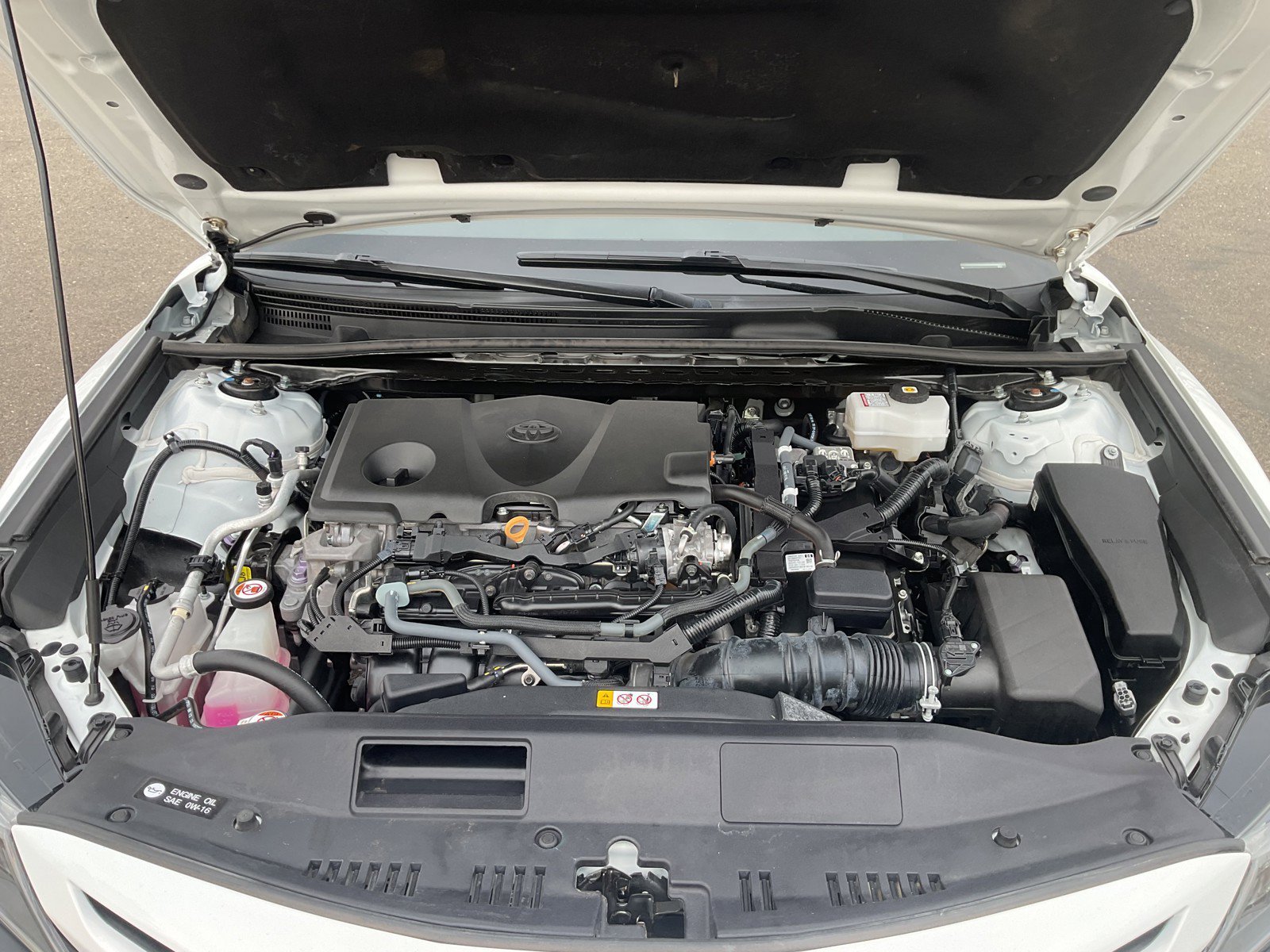 Certified Used 2024 Ice Toyota SE image 10