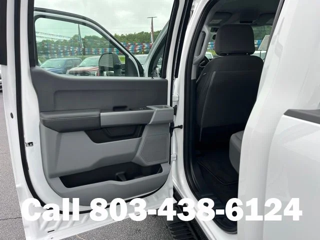 New 2026 Oxford White Ford F-250® XL image 9