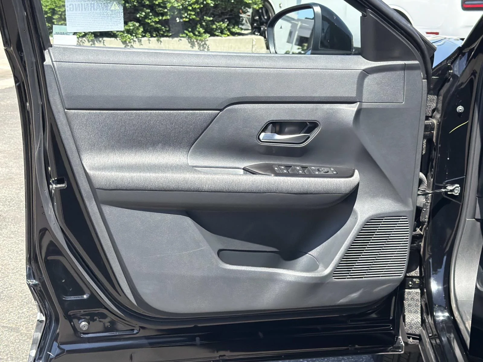 Used 2026 SUPER BLACK Nissan SV image 19