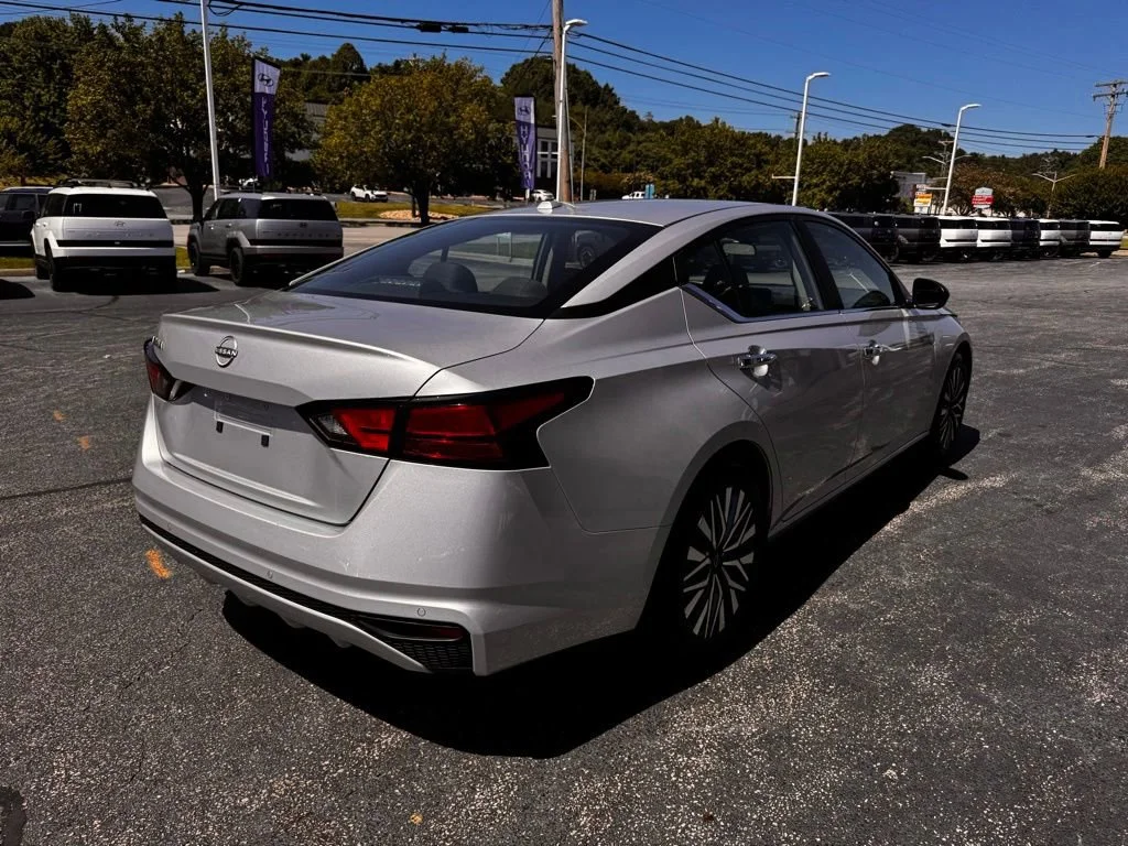 Used 2025 Silver Nissan SV image 6