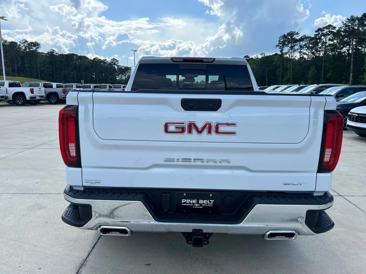 New 2026 Glacier White Tricoat GMC SLT image 6