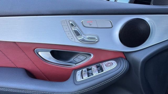 Used 2022 Gray Mercedes-Benz GLC 300 image 26