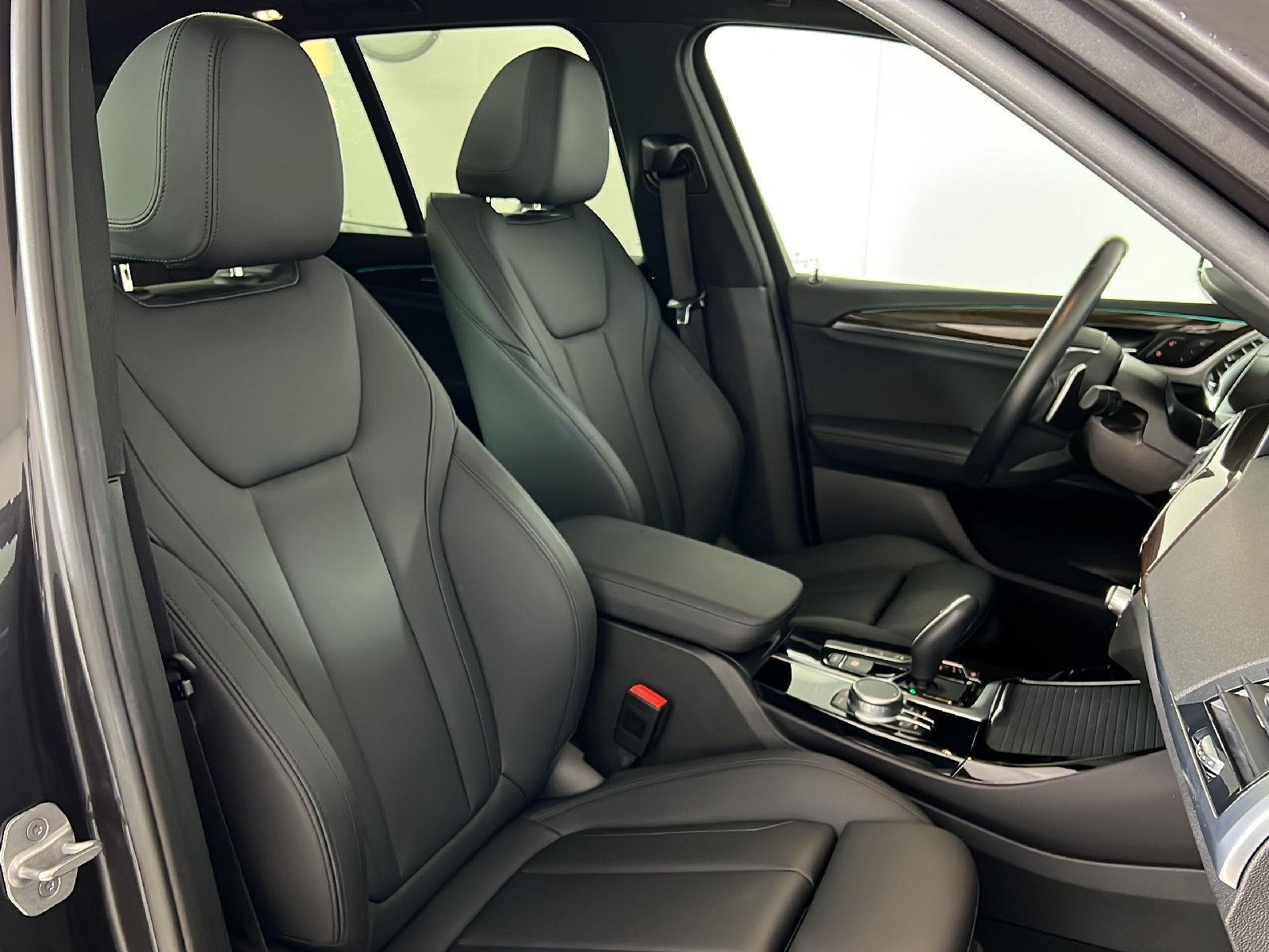 Used 2021 Dark Graphite Metallic BMW xDrive30i image 22