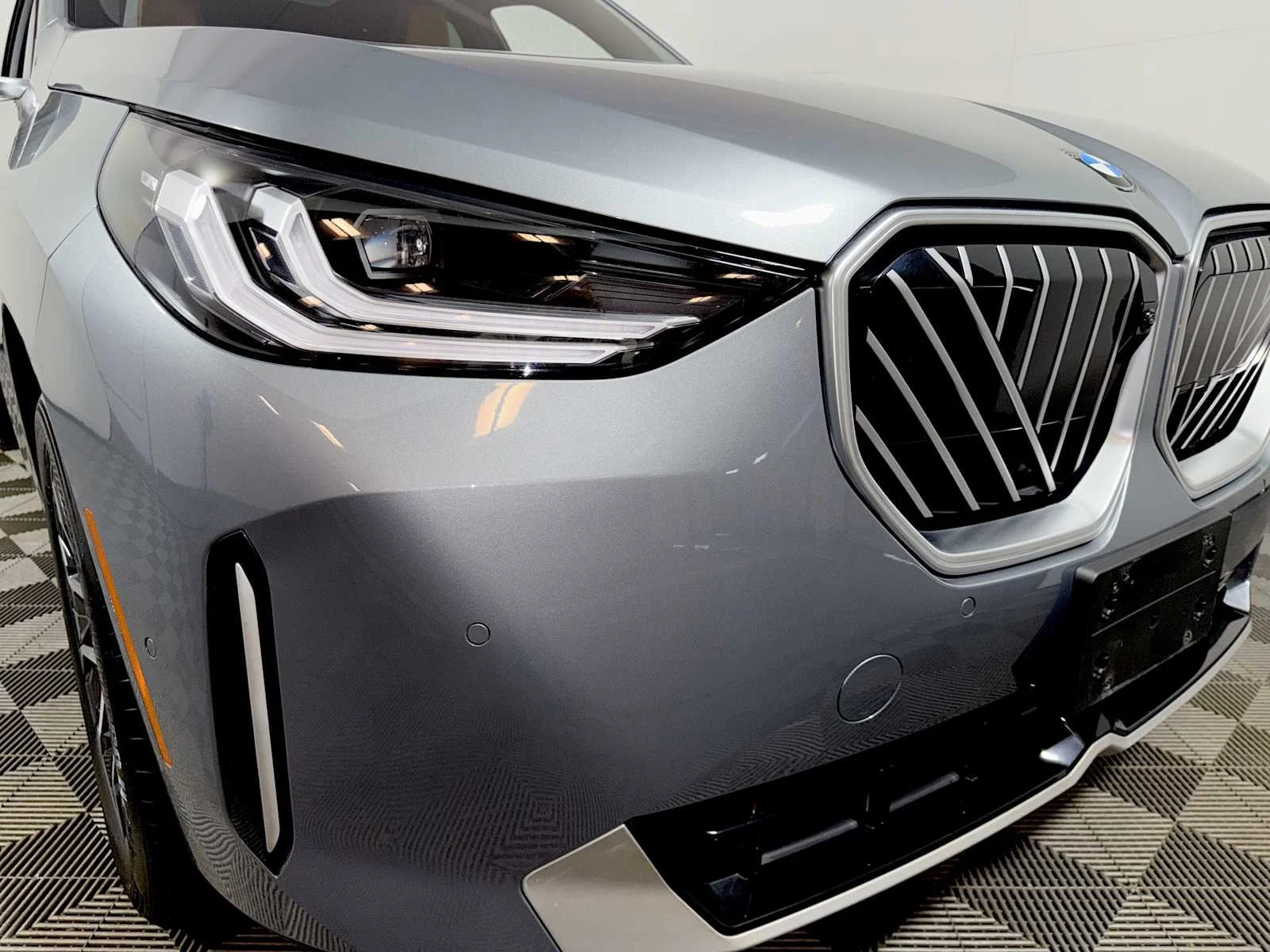 2026 BMW X3 30 - Photo 24