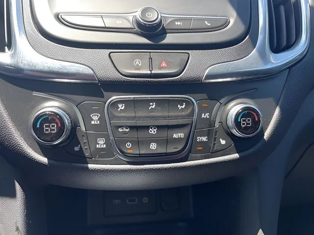 Used 2024 White Chevrolet LT image 22
