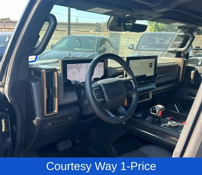 Used 2024 Black GMC 2X image 5