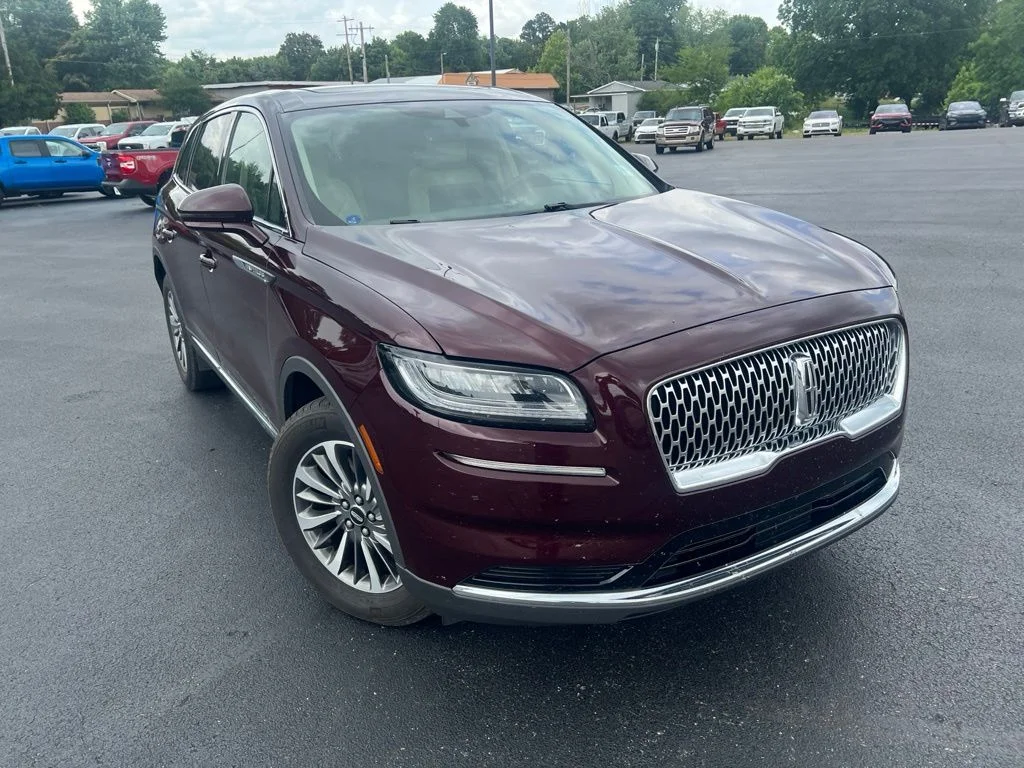 Used 2021 Burgundy Velvet Lincoln Reserve image 1