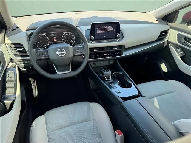 Used 2025 Red Nissan SV image 15