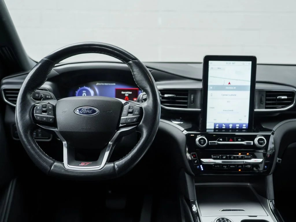 Used 2022 Gray Metallic Ford ST image 24