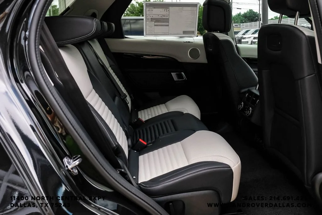 New 2026 Santorini Black Metallic Land Rover S image 36