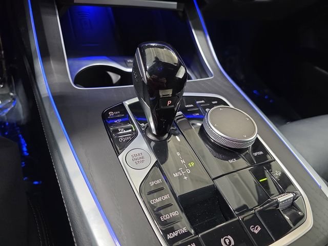 Used 2022 Black BMW M50i image 24