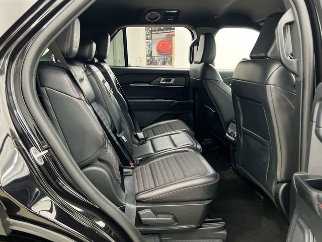 Used 2025 Black Metallic Ford ST-Line image 17