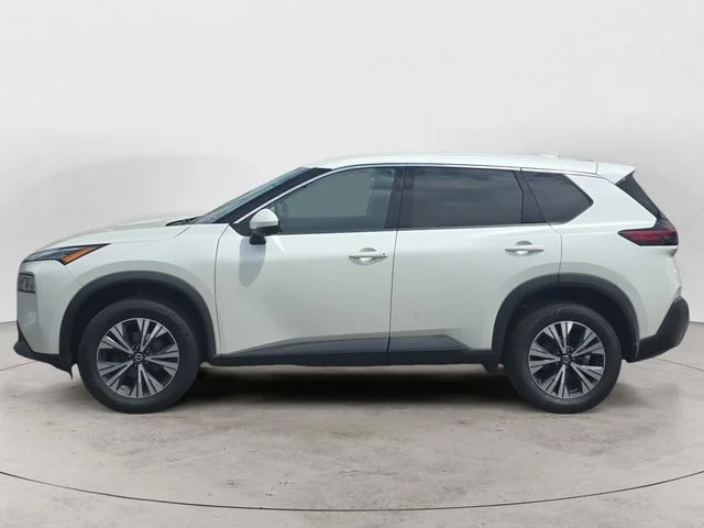Used 2021 Pearl White Nissan SV image 2