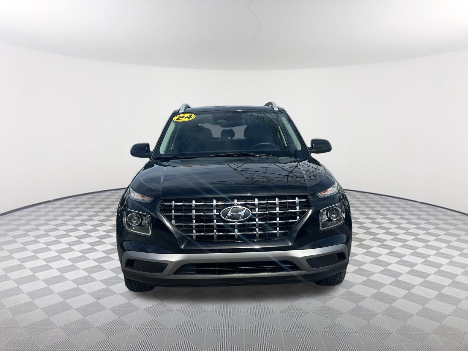 Used 2024 Hyundai Venue SEL with VIN KMHRC8A39RU288544 for sale in Lilburn, GA