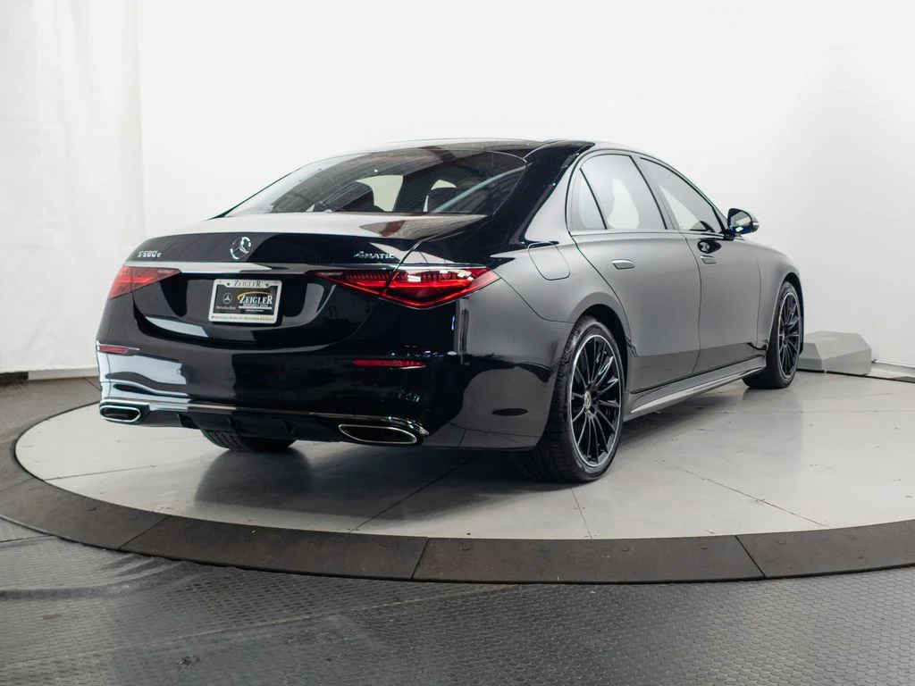 Used 2023 Black Mercedes-Benz S 580e image 36