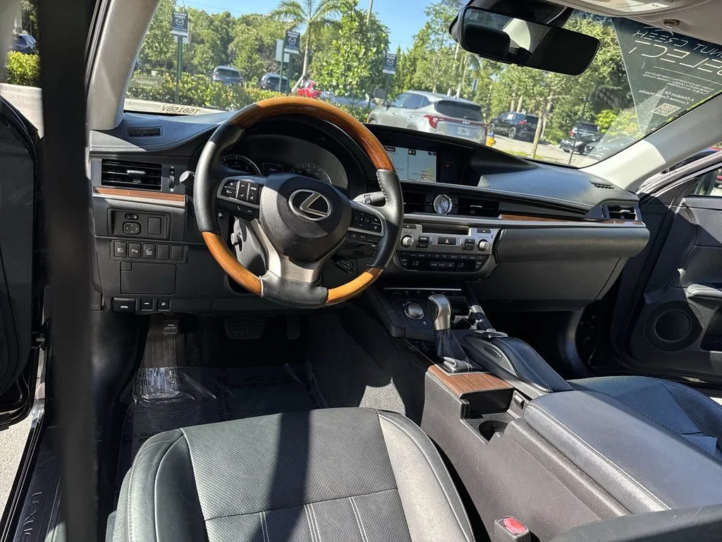 Used 2016 Caviar Lexus 350 image 35