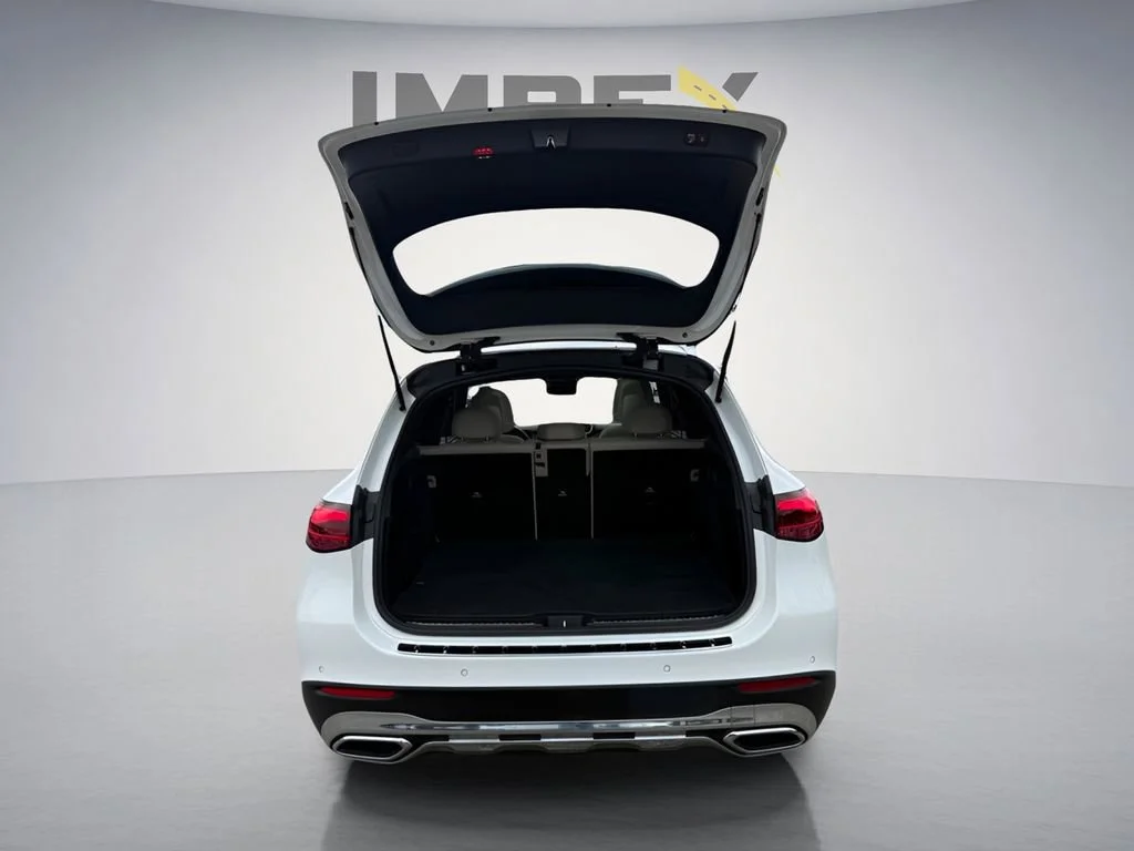 Used 2023 White Mercedes-Benz GLC 300 image 32