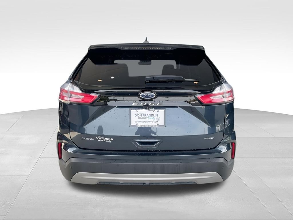 Used 2023 Blue Ford SEL image 7