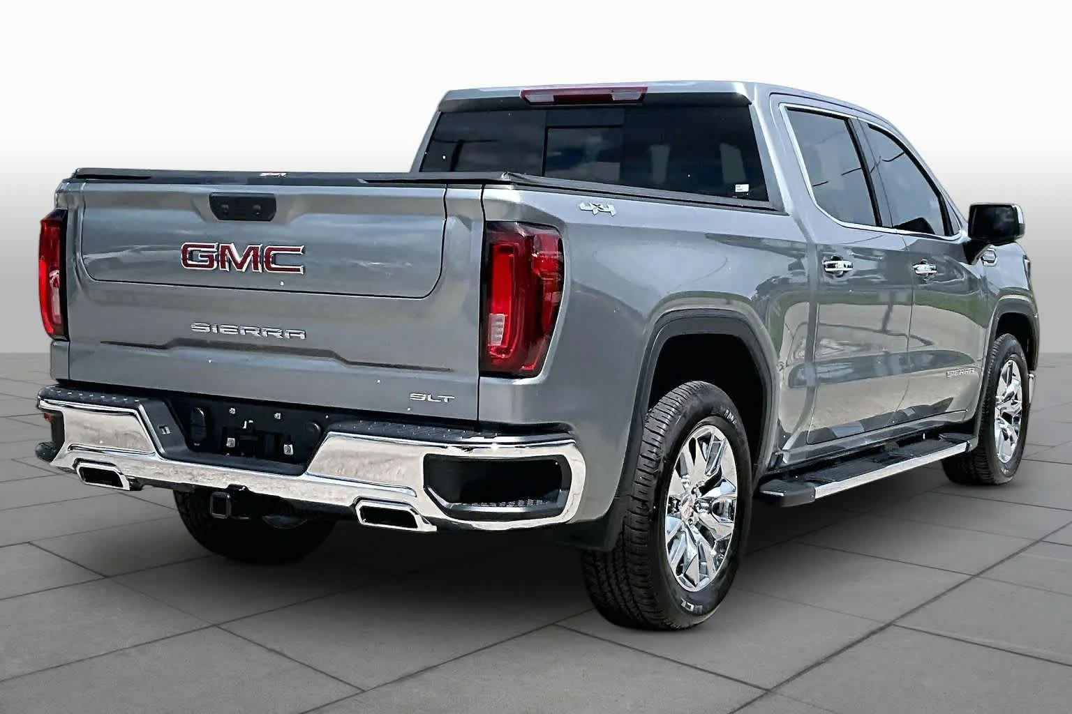 Used 2023 Sterling Metallic GMC SLT image 13