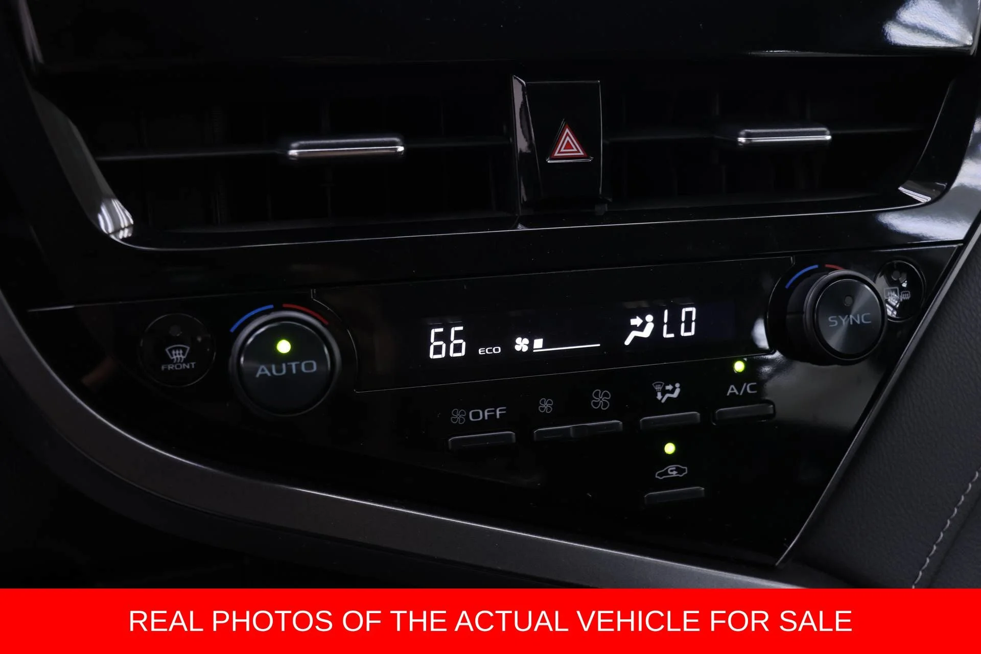 2024 Toyota Camry SE - Photo 8