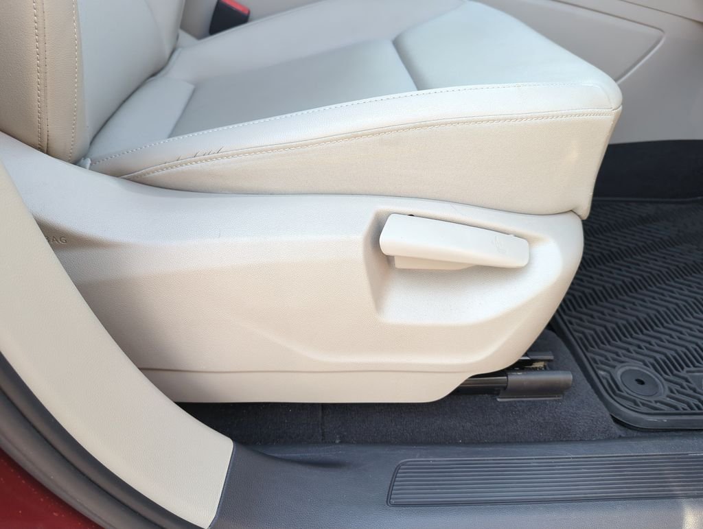 Used 2018  Volkswagen 3.6L V6 SE image 40