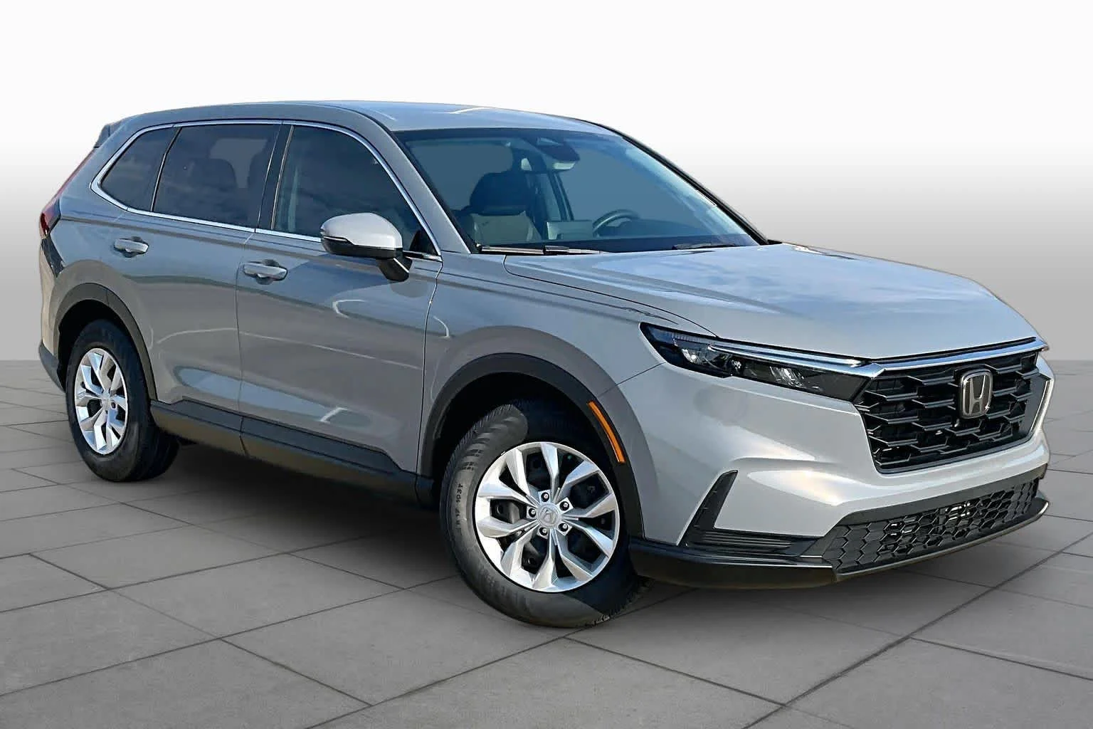 Used 2025 Urban Gray Pearl Honda LX image 3
