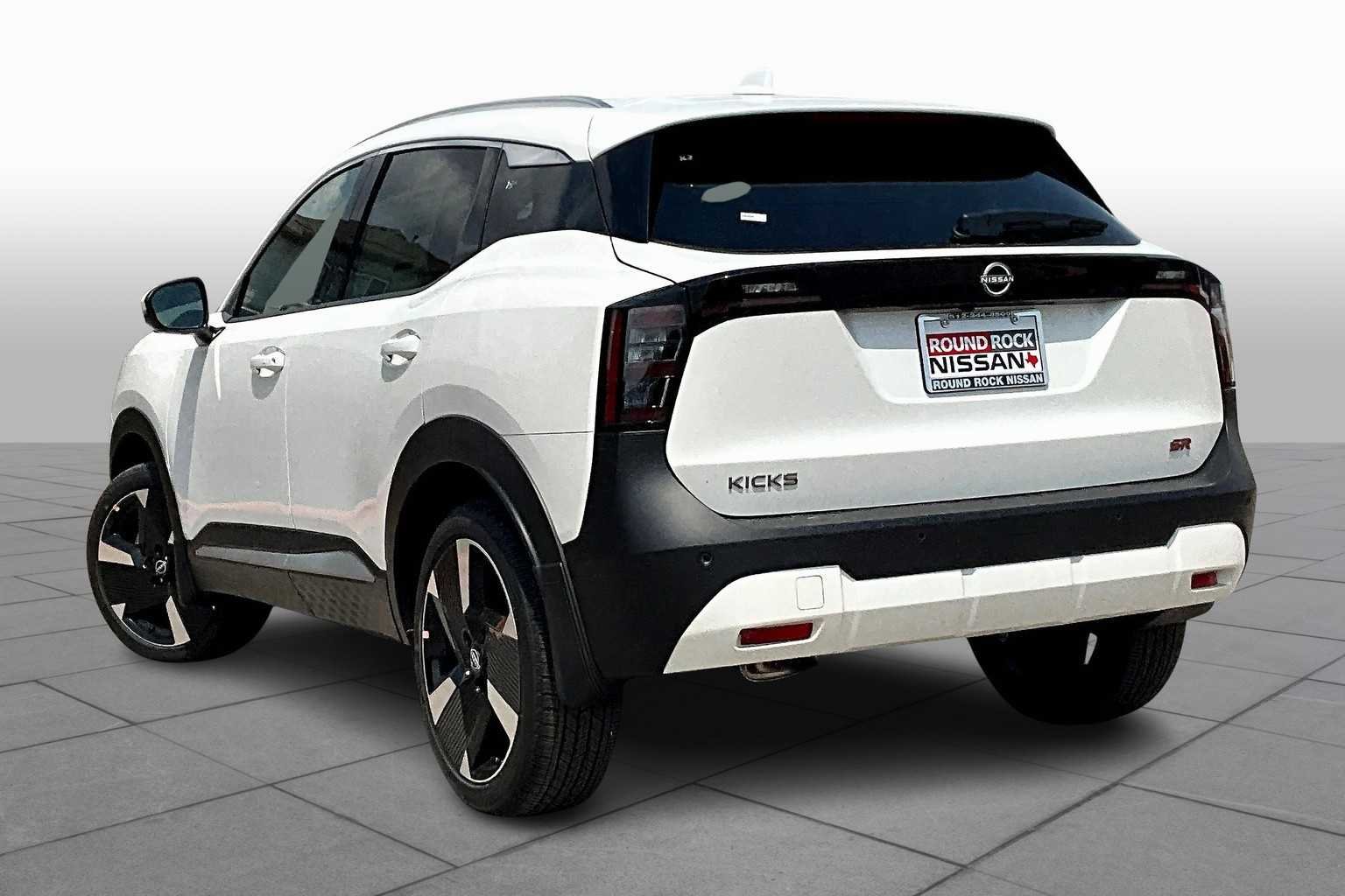 Certified Pre-Owned 2025 Nissan Kicks SR