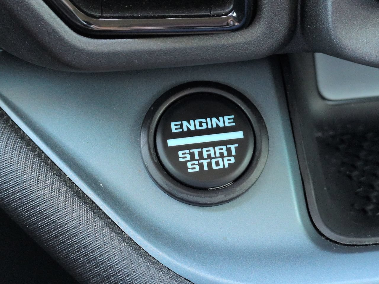 Used 2022 Gray Metallic Ford Badlands image 33
