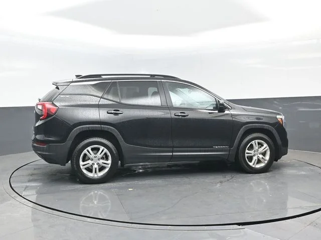 Certified Used 2023 Ebony Twilight Metallic GMC SLE image 3