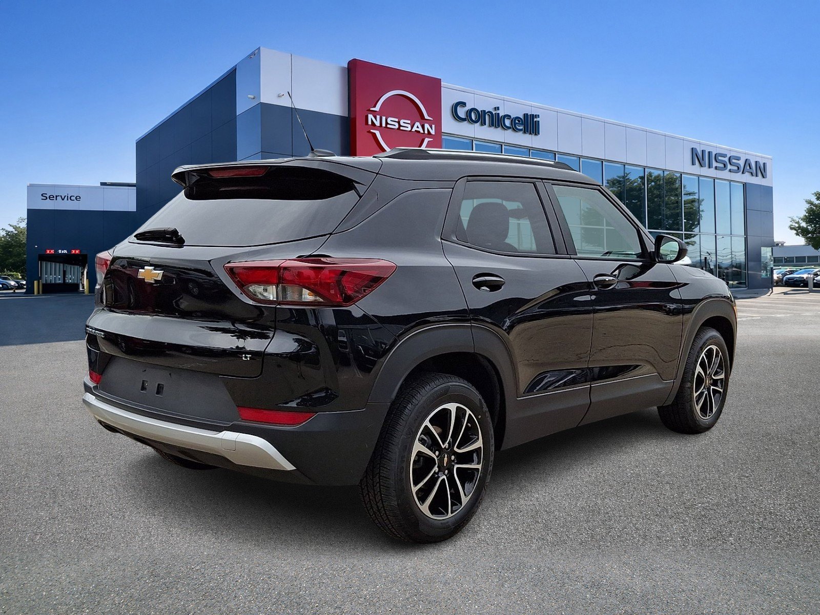 Used 2024 Mosaic Black Metallic Chevrolet LT image 5
