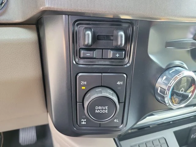 New 2026 Agate Black Metallic Ford Platinum image 28