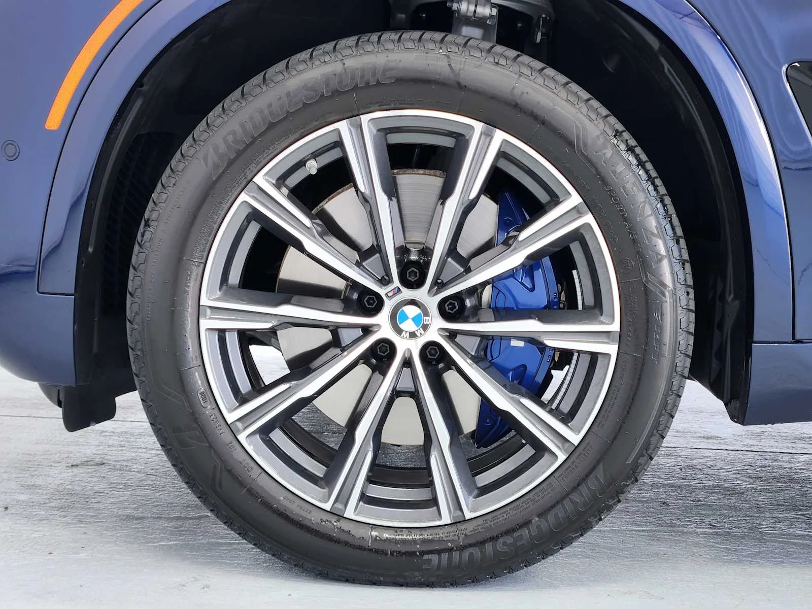 Certified Used 2026 Tanzanite Blue II Metallic BMW xDrive40i image 11