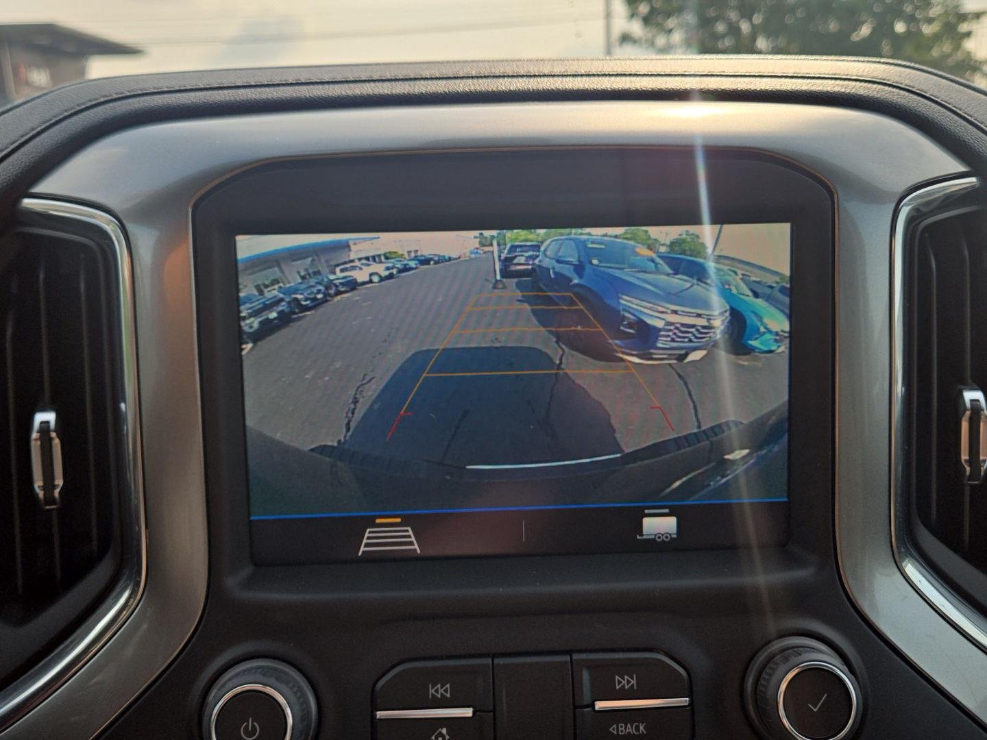 Used 2022 Northsky Blue Metallic Chevrolet LT image 5